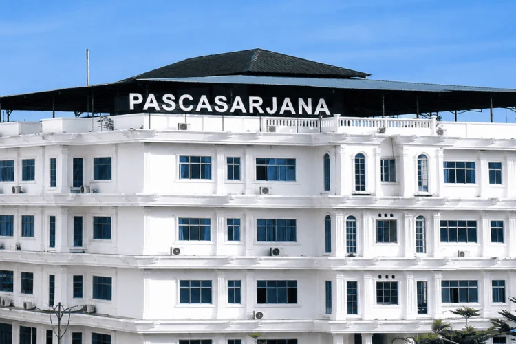 Postgraduate Building