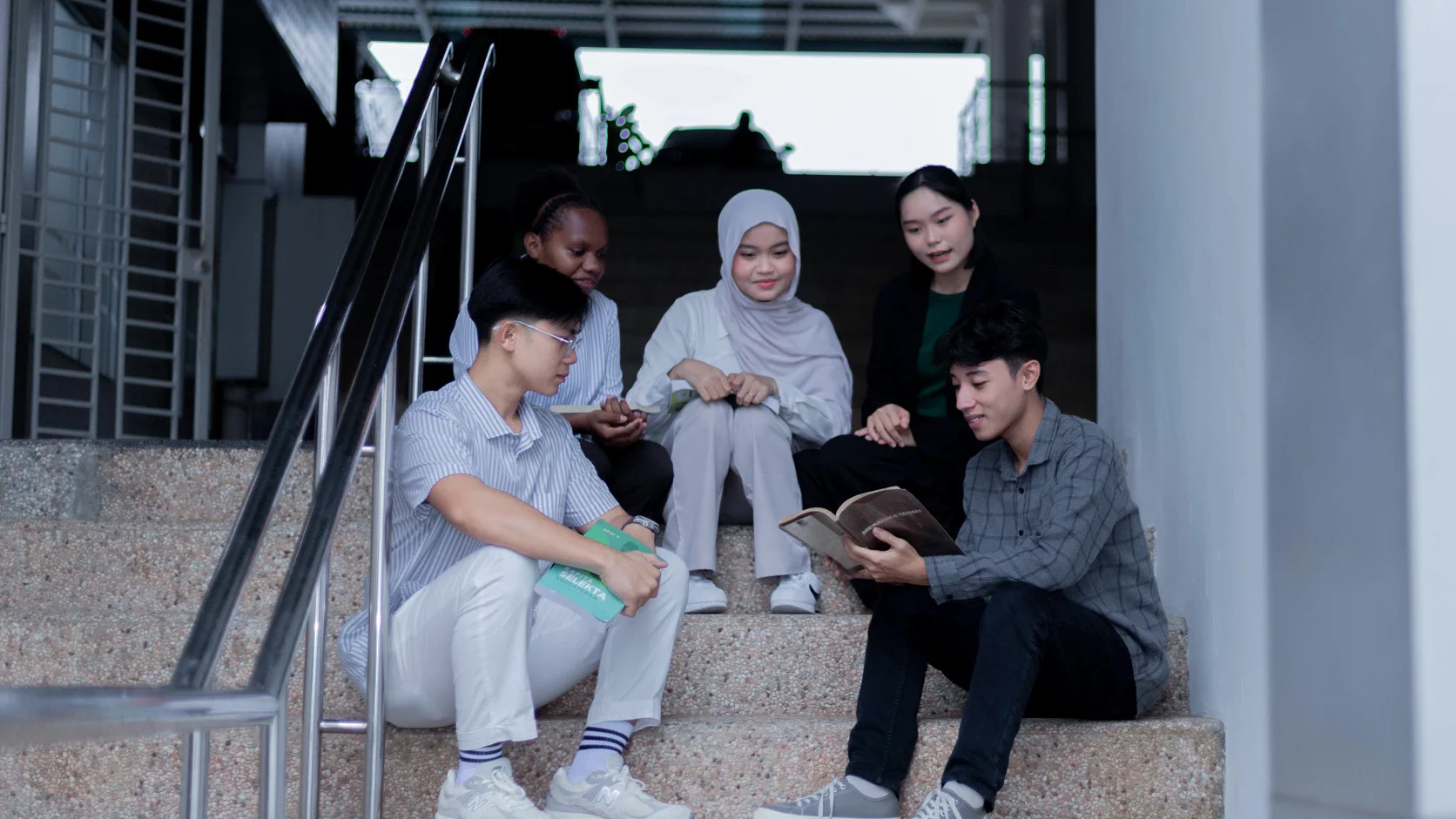 Faculty of Economics and Business 